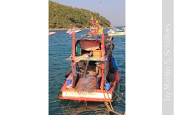 Koh Larn Fischer im Boot mit Netz