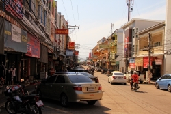 Satahip - Geschäftsstraße im Centrum